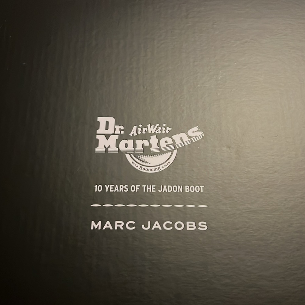 LIMITED EDITION NWT Marc Jacobs X Dr Martens patent leather charm boots. Sz 8.5.